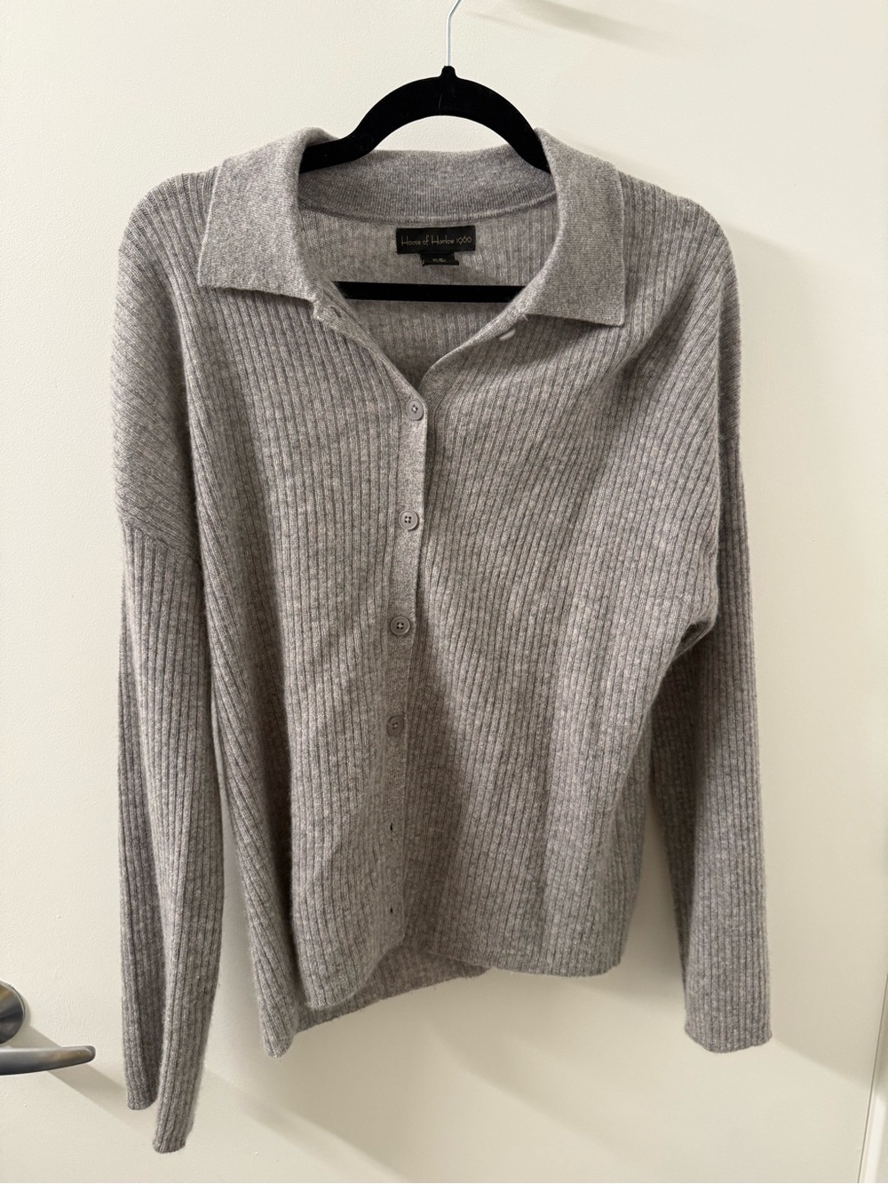House of Harlow 1960 Heather Gray Ribbed Button-Up Cardigan